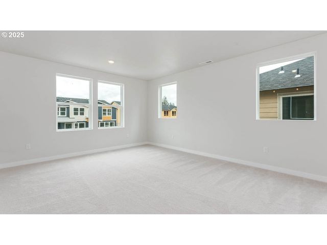 6487 Se Nasha St, Hillsboro, OR 97123