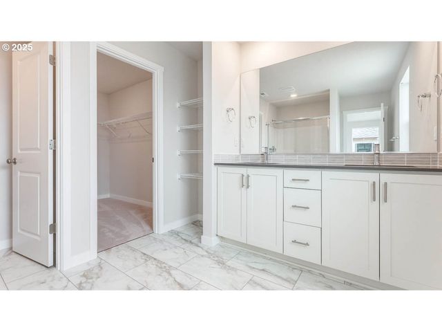 6487 Se Nasha St, Hillsboro, OR 97123