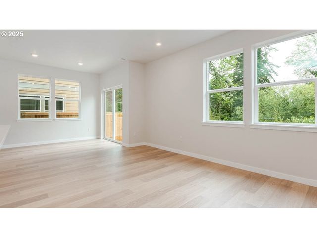 6487 Se Nasha St, Hillsboro, OR 97123