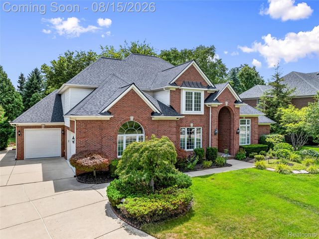 6725 Michael Drive, Troy, MI 48098