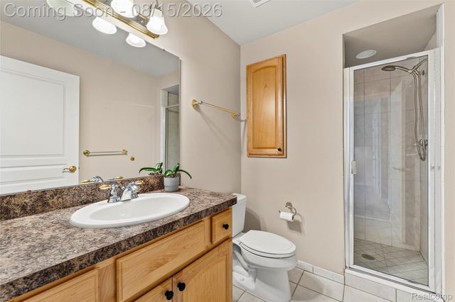 6725 Michael Drive, Troy, MI 48098