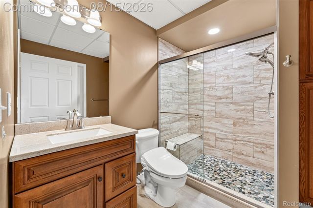 6725 Michael Drive, Troy, MI 48098