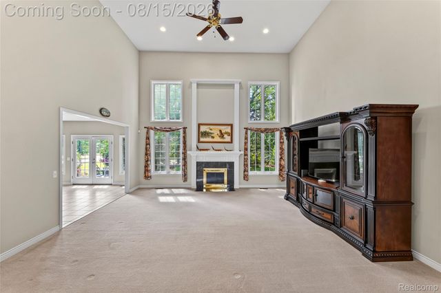 6725 Michael Drive, Troy, MI 48098