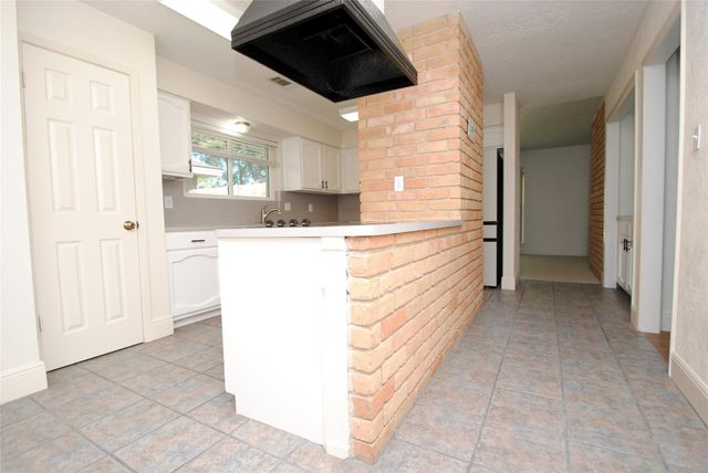 12502 Aste Lane, Houston, TX 77065