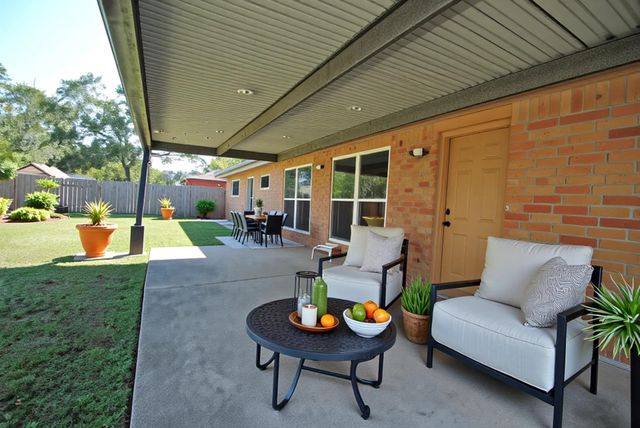 12502 Aste Lane, Houston, TX 77065