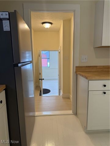 250 Laurel Street, Youngstown, OH 44505