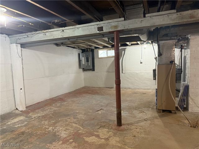 250 Laurel Street, Youngstown, OH 44505