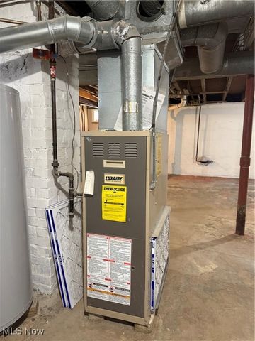 250 Laurel Street, Youngstown, OH 44505