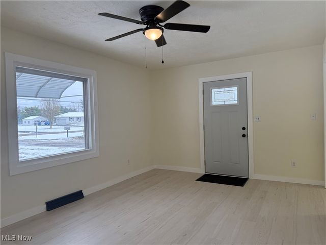 250 Laurel Street, Youngstown, OH 44505