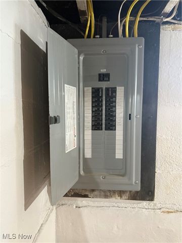 250 Laurel Street, Youngstown, OH 44505