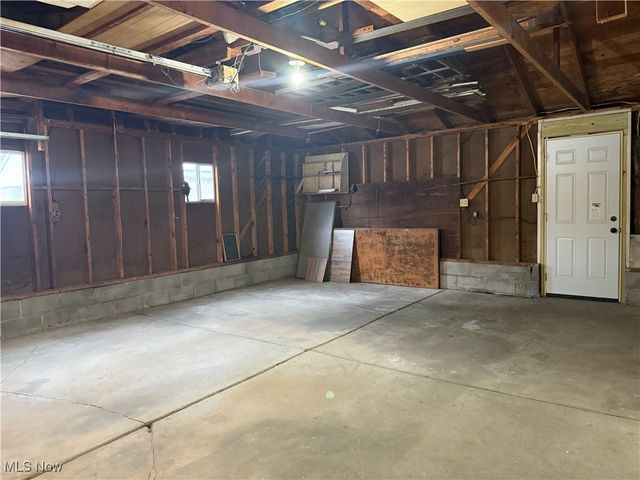 250 Laurel Street, Youngstown, OH 44505