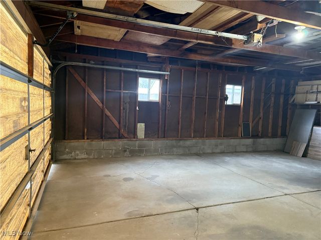 250 Laurel Street, Youngstown, OH 44505