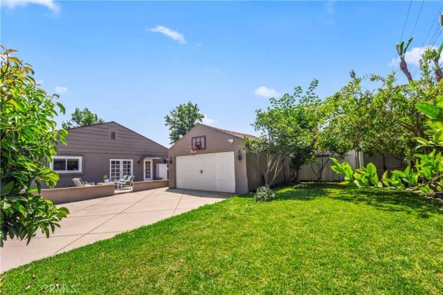 2205 Las Lunas, Pasadena, CA 91107