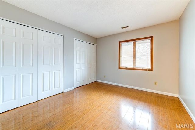 13819 Amiot Drive D, Maryland Heights, MO 63146