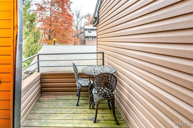 13819 Amiot Drive D, Maryland Heights, MO 63146