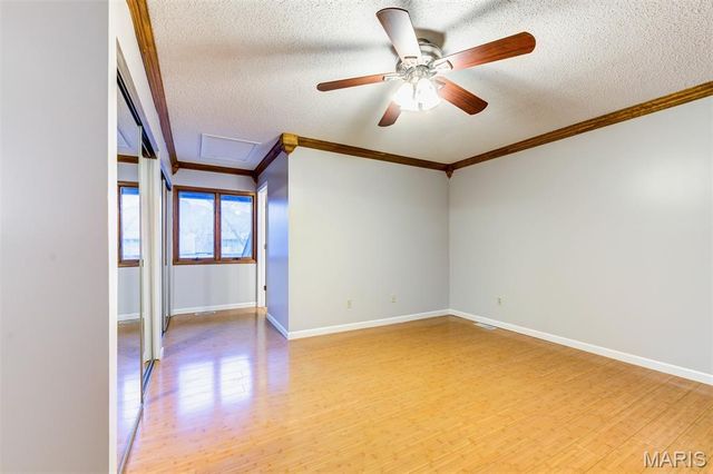 13819 Amiot Drive D, Maryland Heights, MO 63146