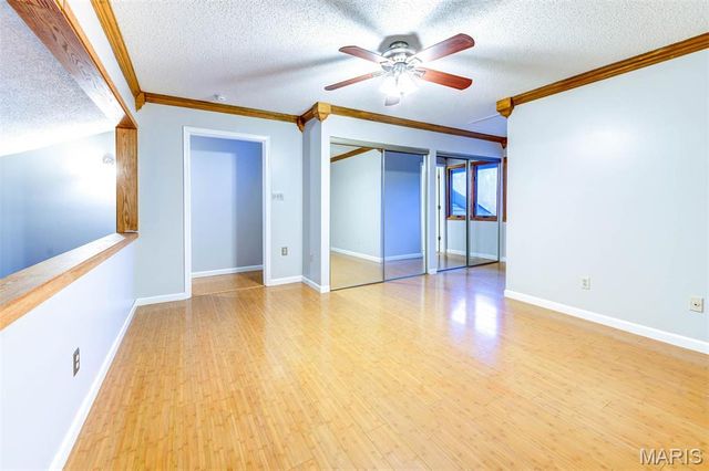 13819 Amiot Drive D, Maryland Heights, MO 63146