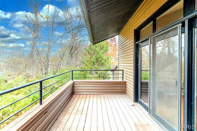 13819 Amiot Drive D, Maryland Heights, MO 63146