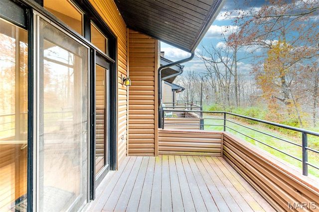 13819 Amiot Drive D, Maryland Heights, MO 63146