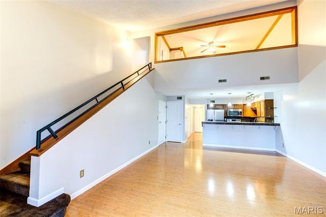 13819 Amiot Drive D, Maryland Heights, MO 63146