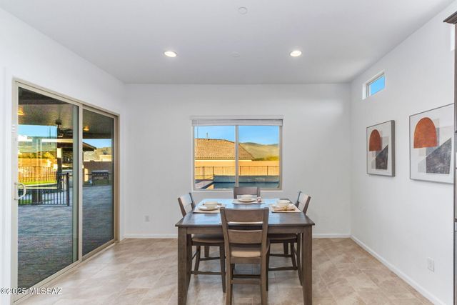 7931 S Desert Indigo Drive, Tucson, AZ 85747