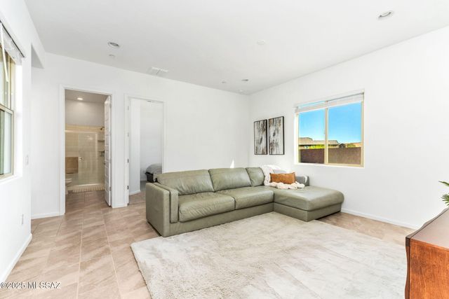 7931 S Desert Indigo Drive, Tucson, AZ 85747