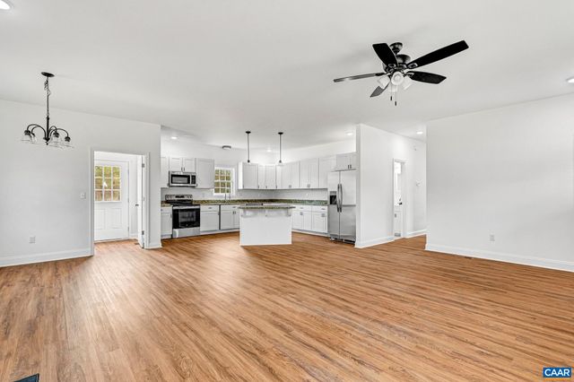 6682 COURTHOUSE RD, Louisa, VA 23093