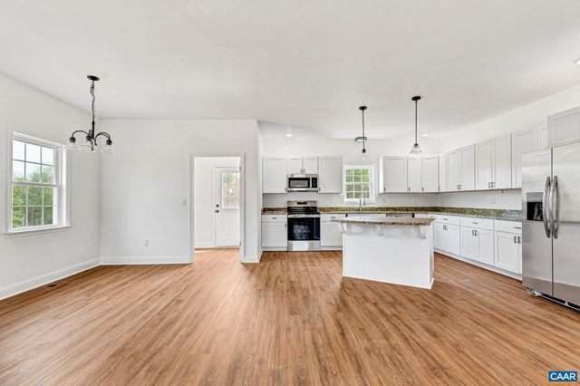 6682 COURTHOUSE RD, Louisa, VA 23093