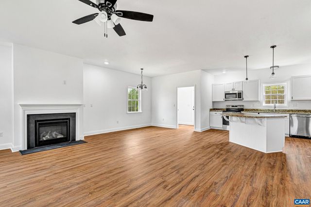 6682 COURTHOUSE RD, Louisa, VA 23093