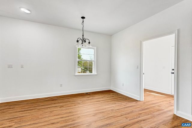 6682 COURTHOUSE RD, Louisa, VA 23093