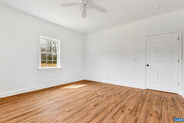 6682 COURTHOUSE RD, Louisa, VA 23093