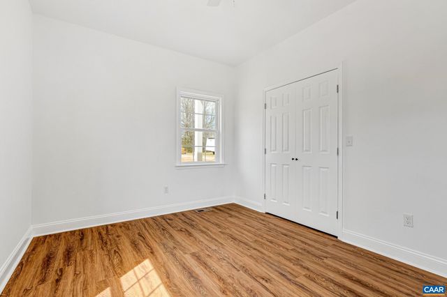 6682 COURTHOUSE RD, Louisa, VA 23093