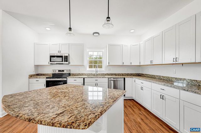 6682 COURTHOUSE RD, Louisa, VA 23093