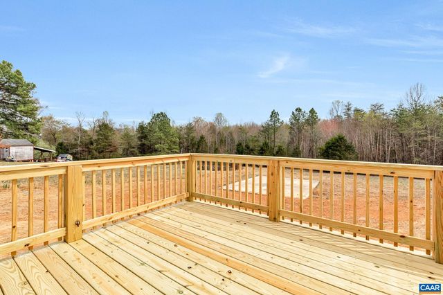 6682 COURTHOUSE RD, Louisa, VA 23093