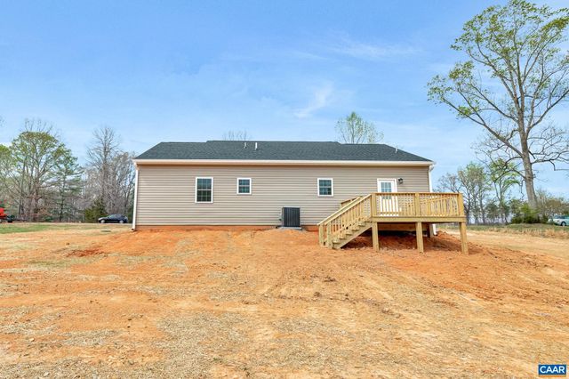 6682 COURTHOUSE RD, Louisa, VA 23093