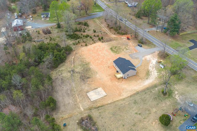 6682 COURTHOUSE RD, Louisa, VA 23093