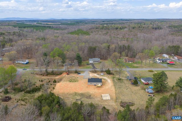 6682 COURTHOUSE RD, Louisa, VA 23093