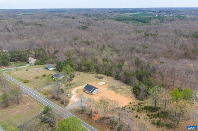 6682 COURTHOUSE RD, Louisa, VA 23093