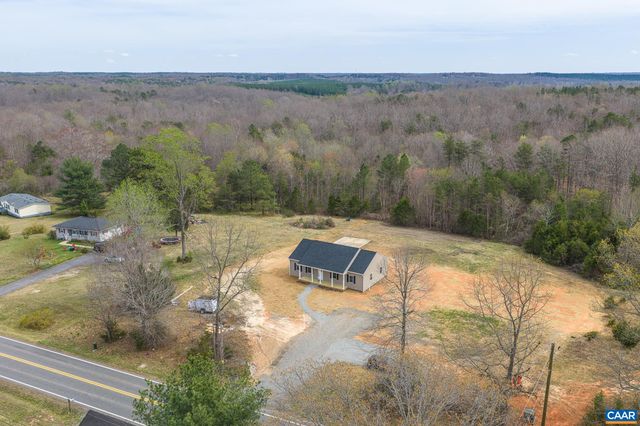 6682 COURTHOUSE RD, Louisa, VA 23093