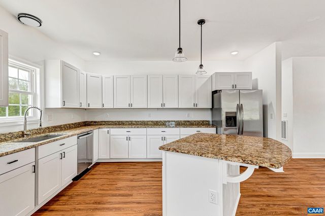 6682 COURTHOUSE RD, Louisa, VA 23093