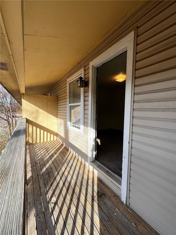 596 N Betty Jo Drive, Fayetteville, AR 72701
