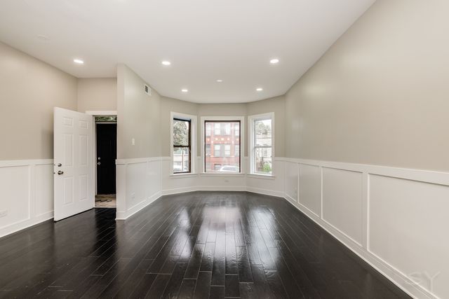 3651 W Grenshaw Street, Chicago, IL 60624