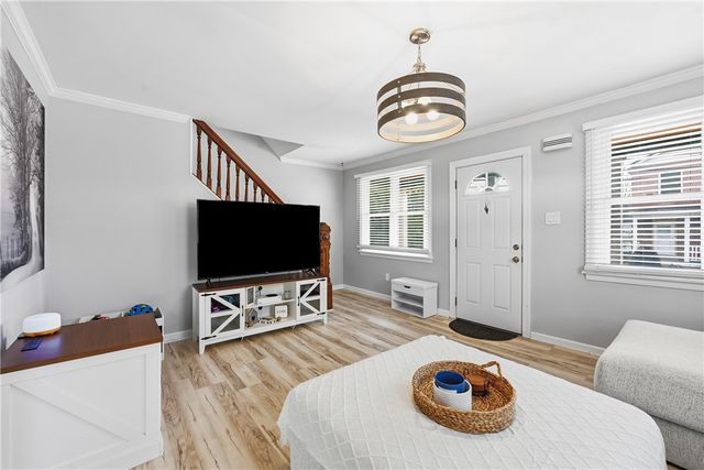 137 E Pennview St, Shaler, PA 15223