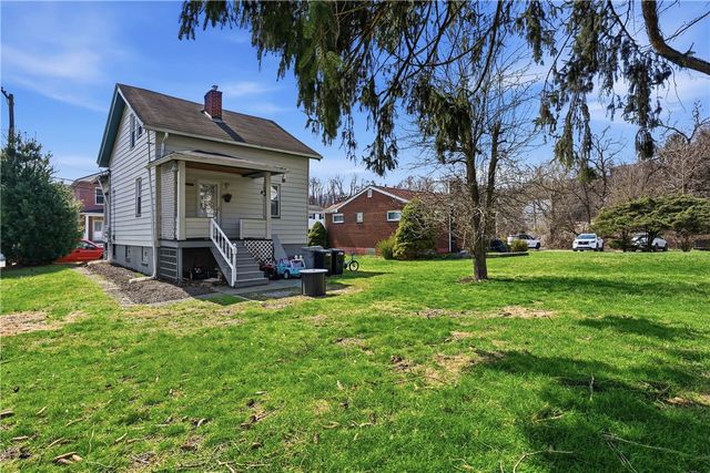 137 E Pennview St, Shaler, PA 15223