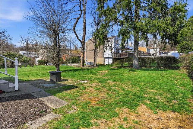 137 E Pennview St, Shaler, PA 15223