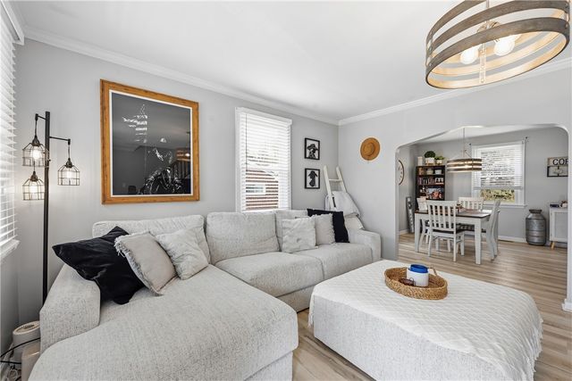 137 E Pennview St, Shaler, PA 15223