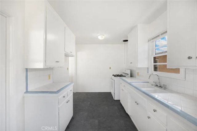 1001 Nutwood, Fullerton, CA 92831