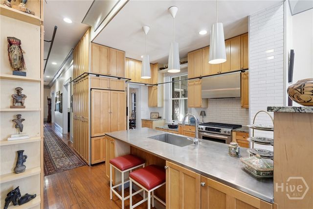 407 E Hall Street, Savannah, GA 31401
