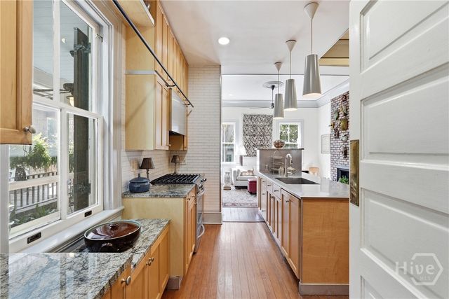 407 E Hall Street, Savannah, GA 31401