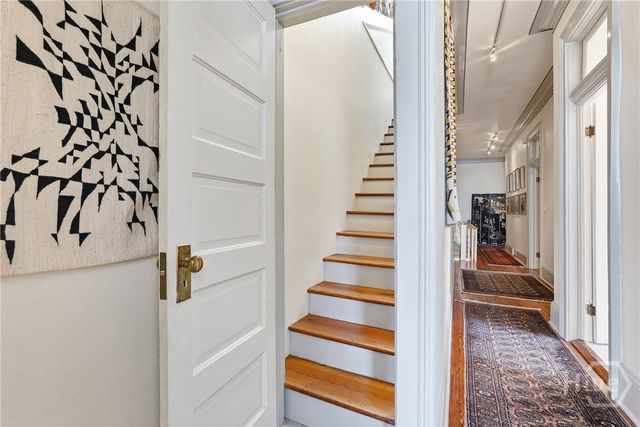 407 E Hall Street, Savannah, GA 31401